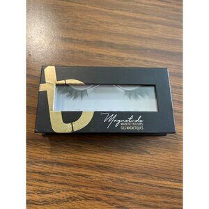 Tori Belle Ladies Night Magnetic Eyelashes NWOT